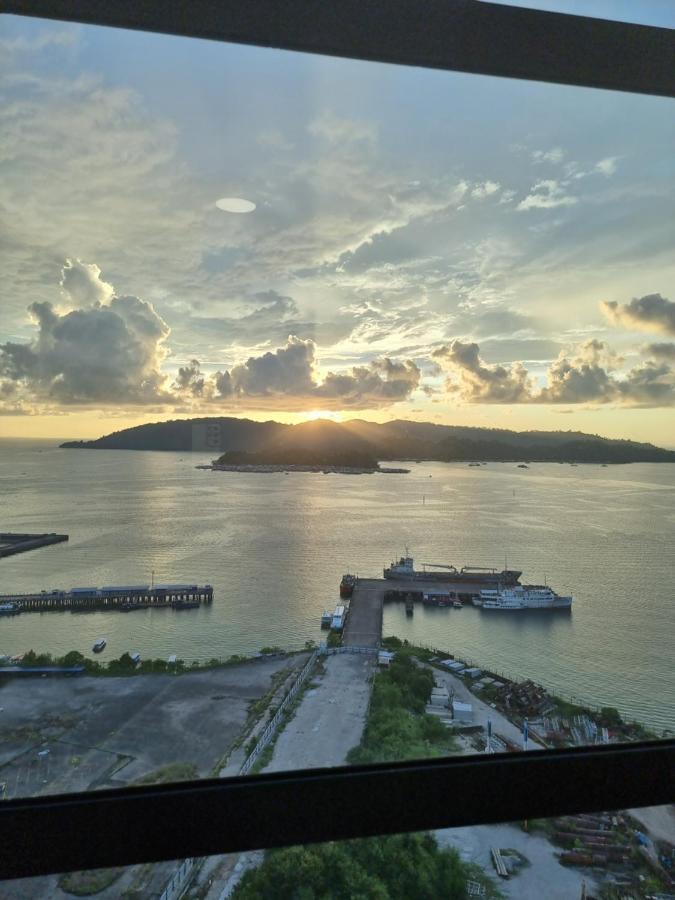 Nana Homestay - Jesselton Quay Kota Kinabalu Extérieur photo
